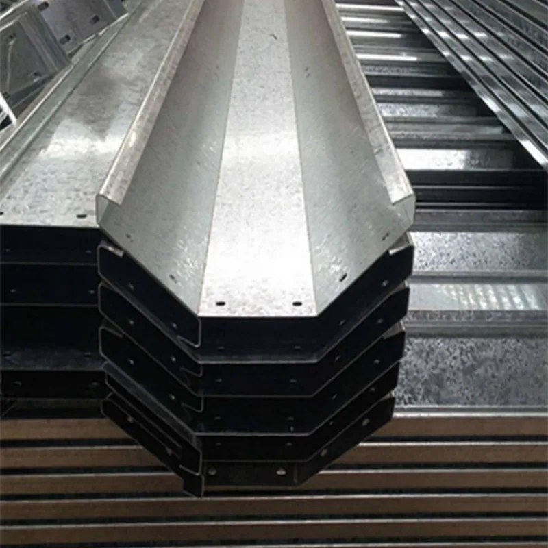 Korroziyaya davamlı metal kvadrat profillər